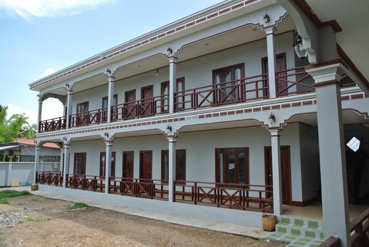 Mama Leurth Sunset Guesthouse Ban Dondét Dış mekan fotoğraf