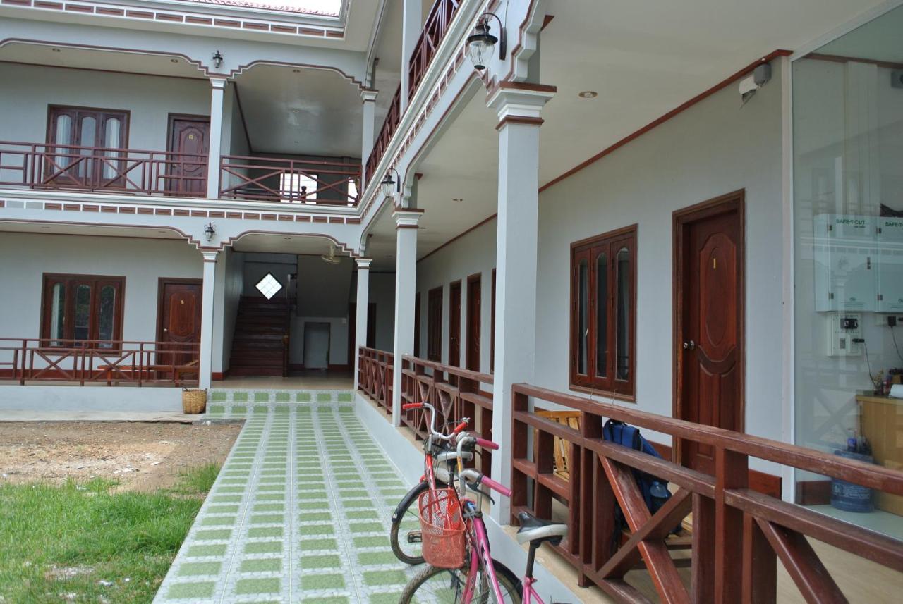 Mama Leurth Sunset Guesthouse Ban Dondét Dış mekan fotoğraf