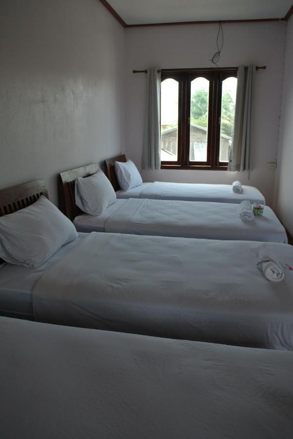Mama Leurth Sunset Guesthouse Ban Dondét Oda fotoğraf