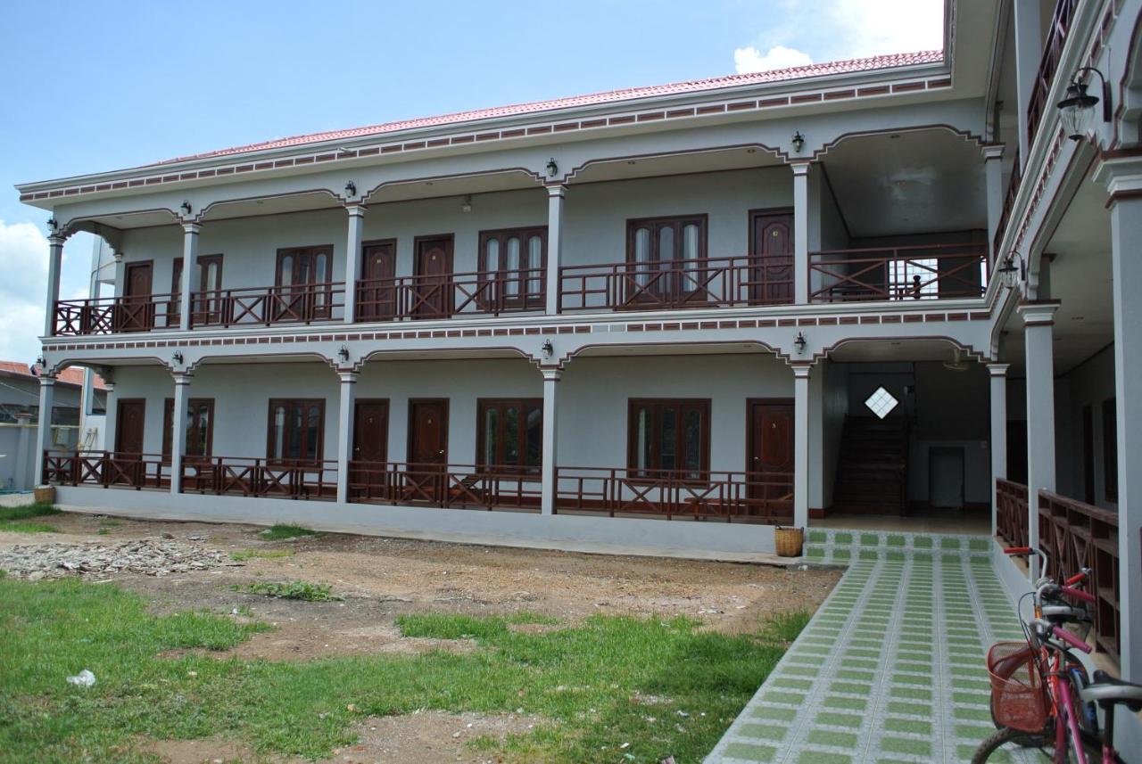 Mama Leurth Sunset Guesthouse Ban Dondét Dış mekan fotoğraf