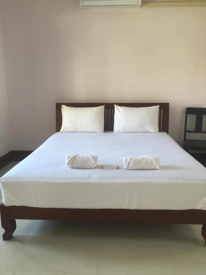Mama Leurth Sunset Guesthouse Ban Dondét Dış mekan fotoğraf
