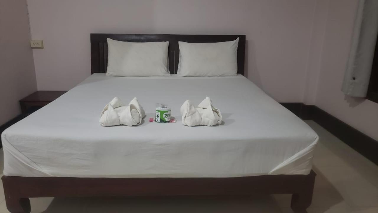 Mama Leurth Sunset Guesthouse Ban Dondét Dış mekan fotoğraf