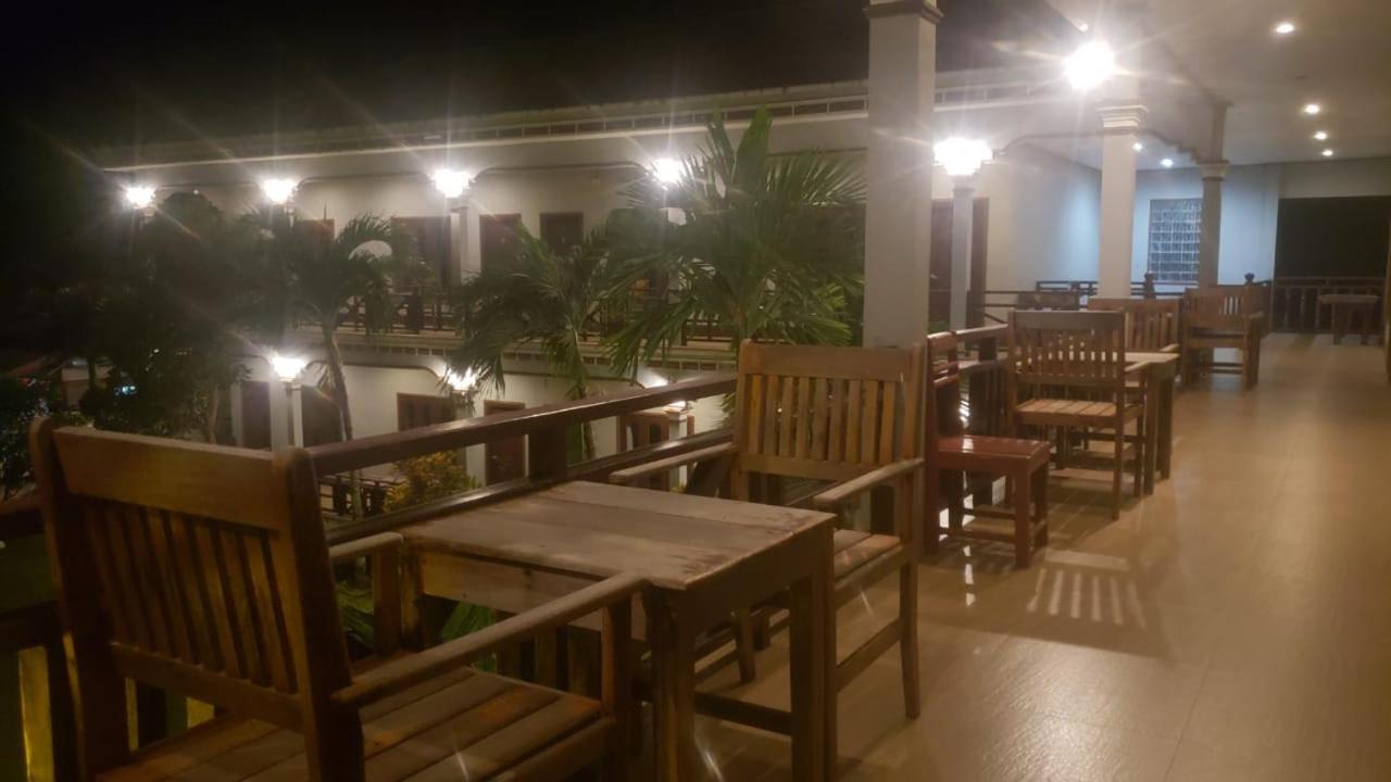 Mama Leurth Sunset Guesthouse Ban Dondét Dış mekan fotoğraf