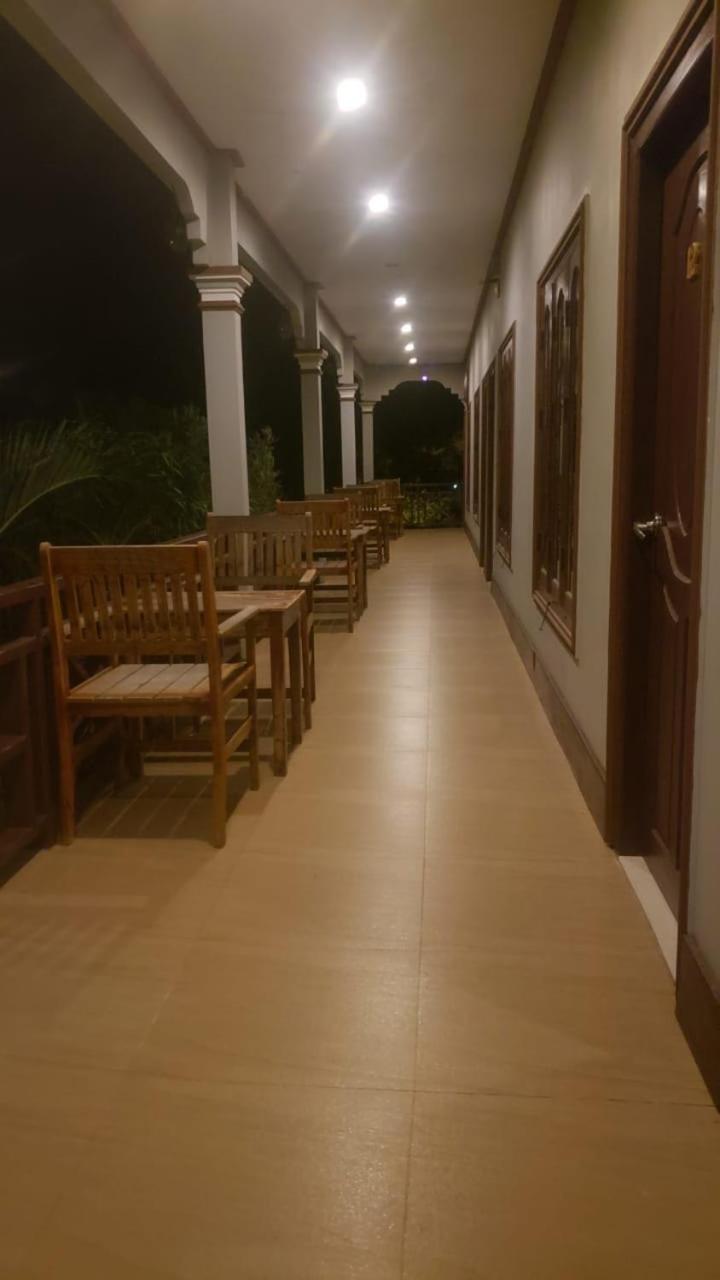Mama Leurth Sunset Guesthouse Ban Dondét Dış mekan fotoğraf